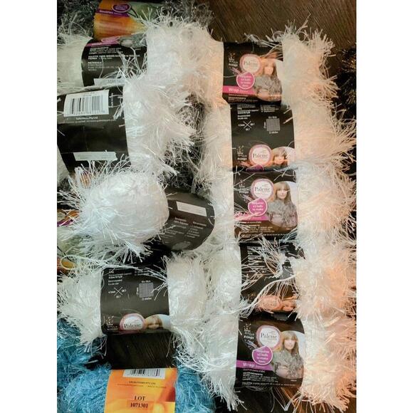 NEW LOT Palette Collection Yarn 10 Skeins @ 37 yd Ea. White Snow Shimmer Glitter - Picture 5 of 6
